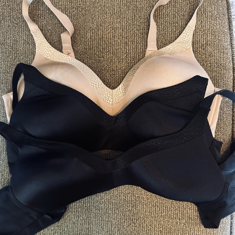 3 Warners Bras 40 B wireless